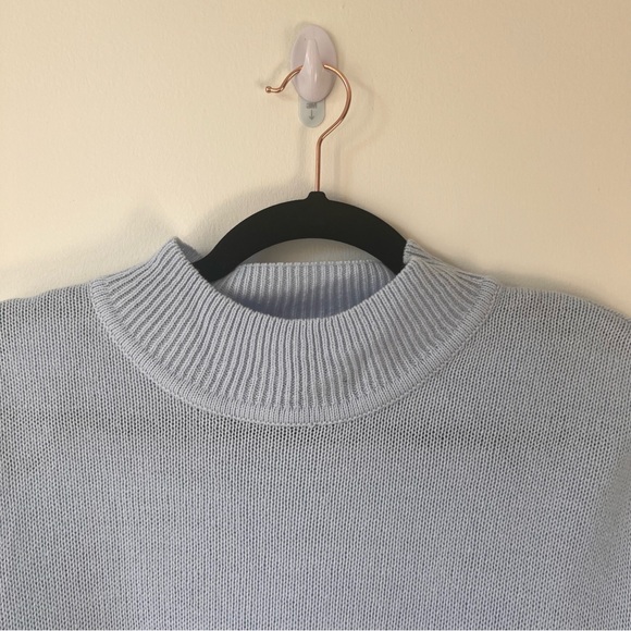 Baby blue H&M sweater - Picture 2 of 5